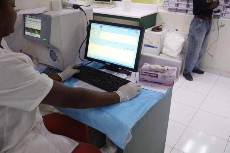 How to implement a seamless LIMS using Silabmed